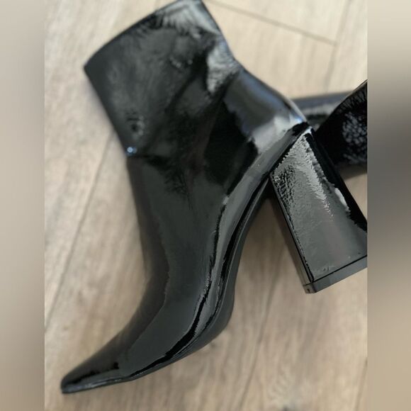 Steve Madden Women's Lynden Ankle Boot size 6.5 - Picture 2 of 4